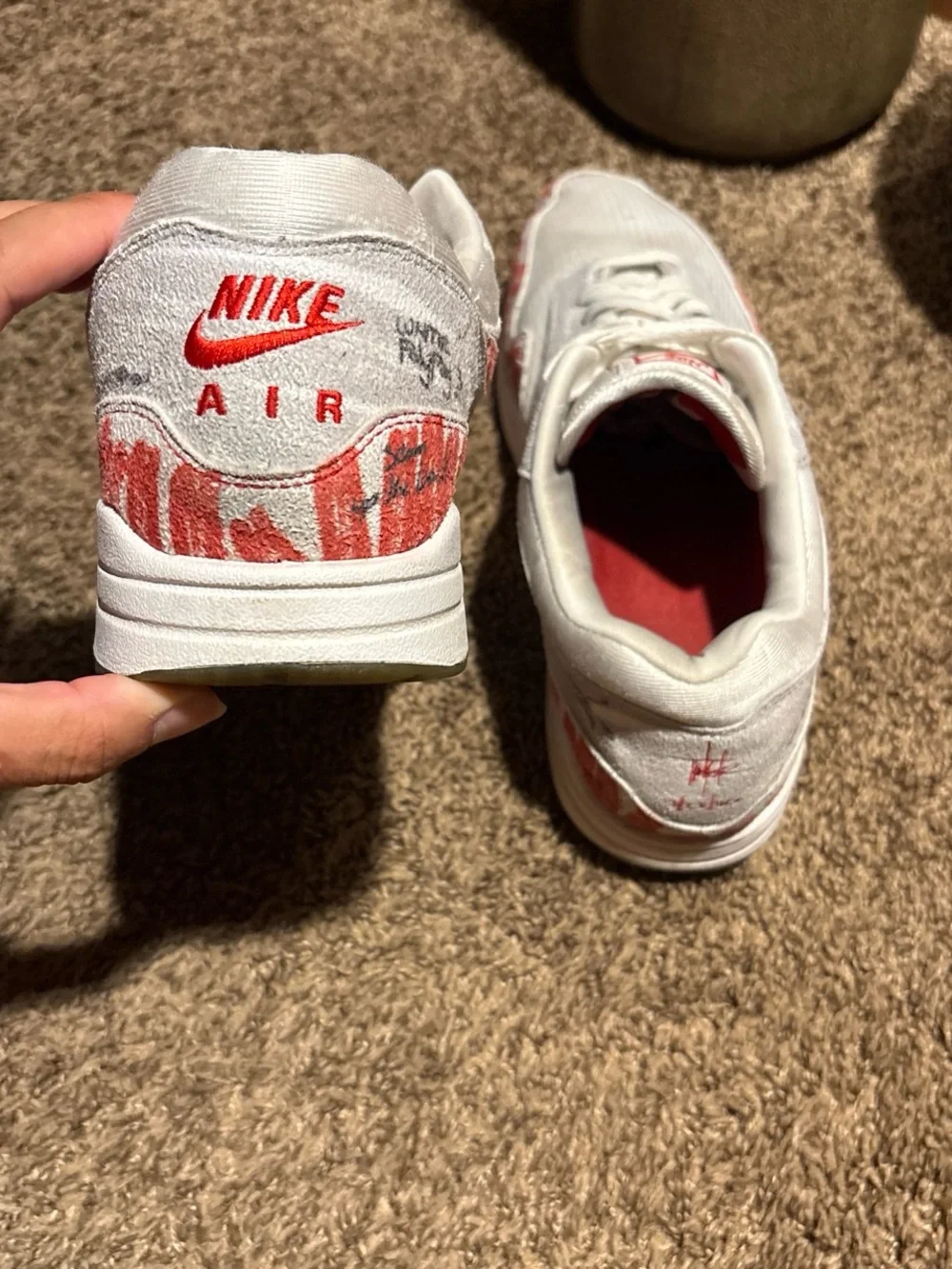 Nike athletic low